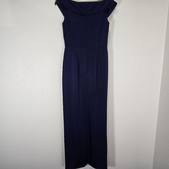 La Femme Size 4 Surplice Off the Shoulder Column Gown Navy Blue Prom Bridesmaid‎ - Picture 9 of 12